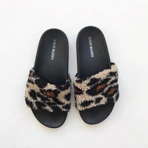 Steve Madden faux shearling-trim leopard slippers VGUC size 5 women (4 youth)